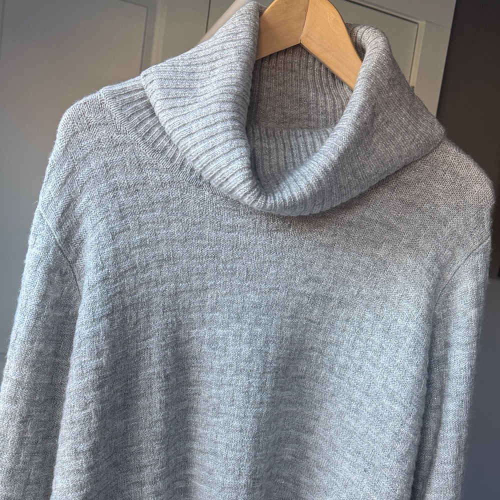 NWOT Jones  New York Silver Turtleneck Tunic Sweater